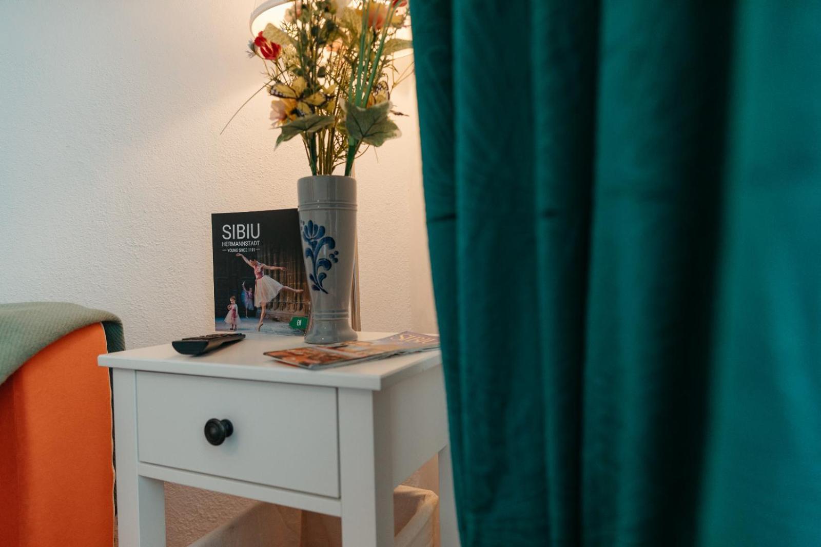 Flh - Apartament Mai Cu Aroma De Cafea Si Ceai Sibiu Eksteriør billede